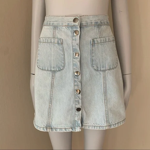 BDG Light Blue Denim Snap Front Pocket Mini Skirt Size Small - Picture 5 of 15